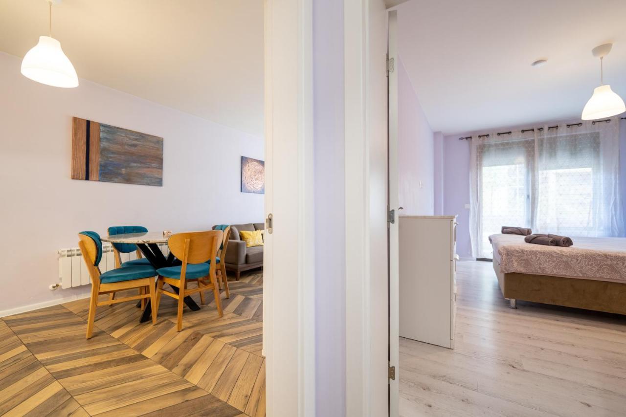 Sunny Apartment In Studentski Grad, Behind Unss Sofie Exteriér fotografie