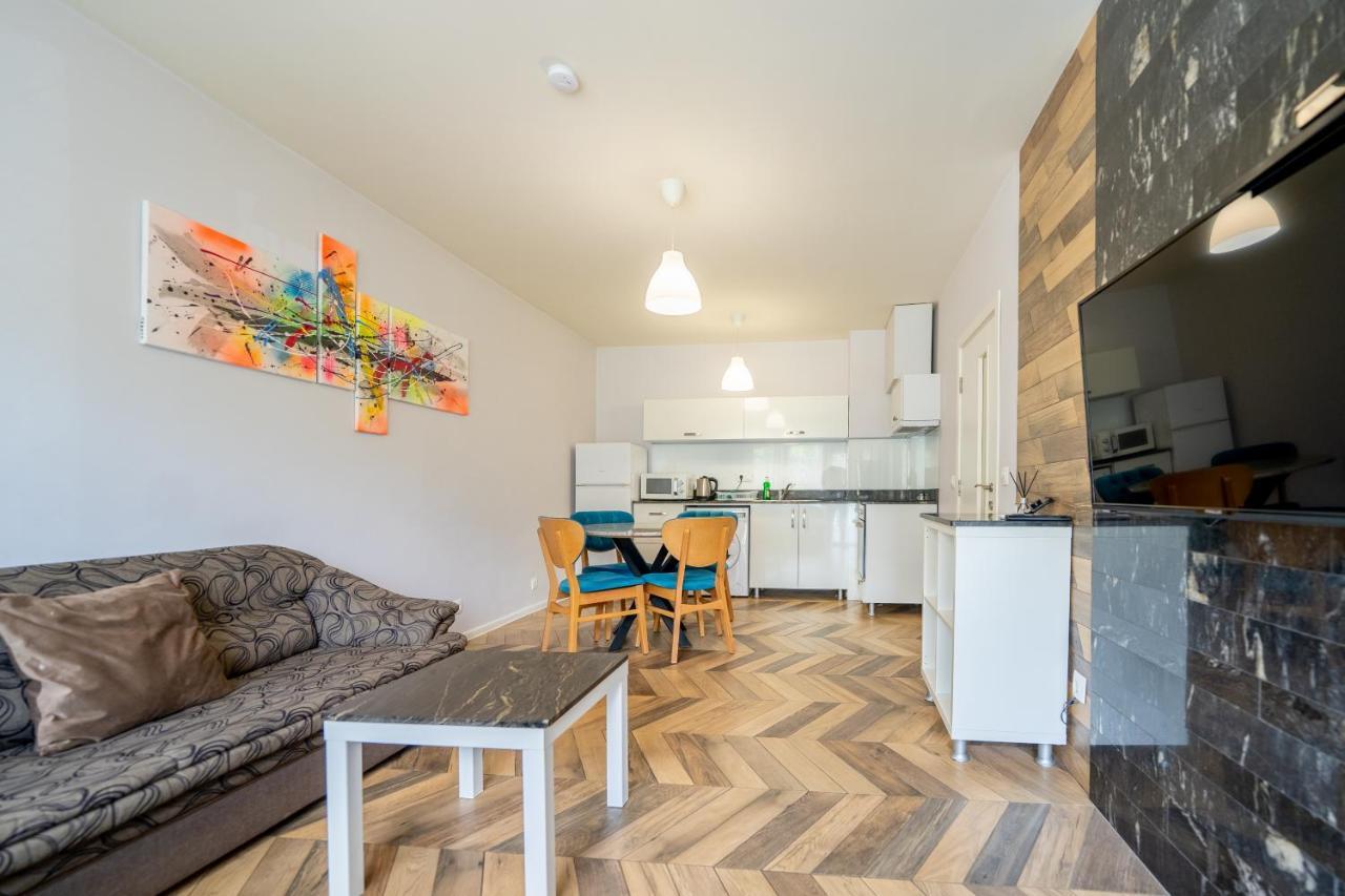 Sunny Apartment In Studentski Grad, Behind Unss Sofie Exteriér fotografie