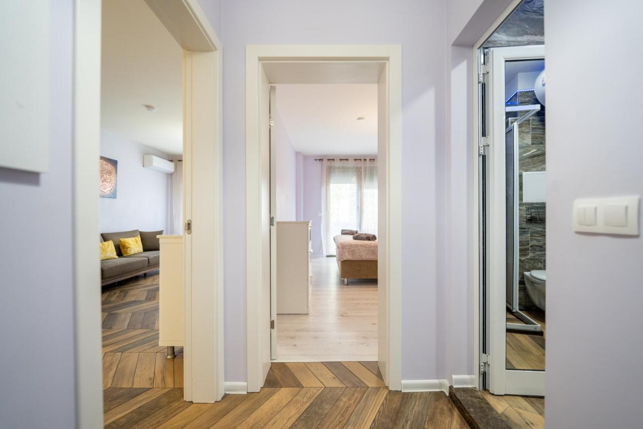 Sunny Apartment In Studentski Grad, Behind Unss Sofie Exteriér fotografie